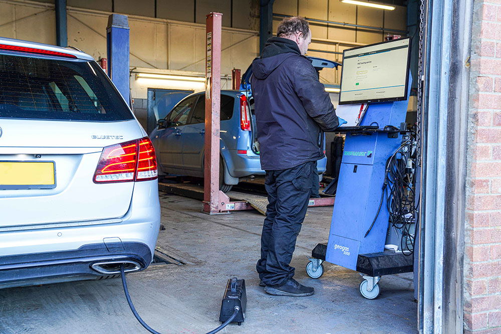 MOT Checking Service